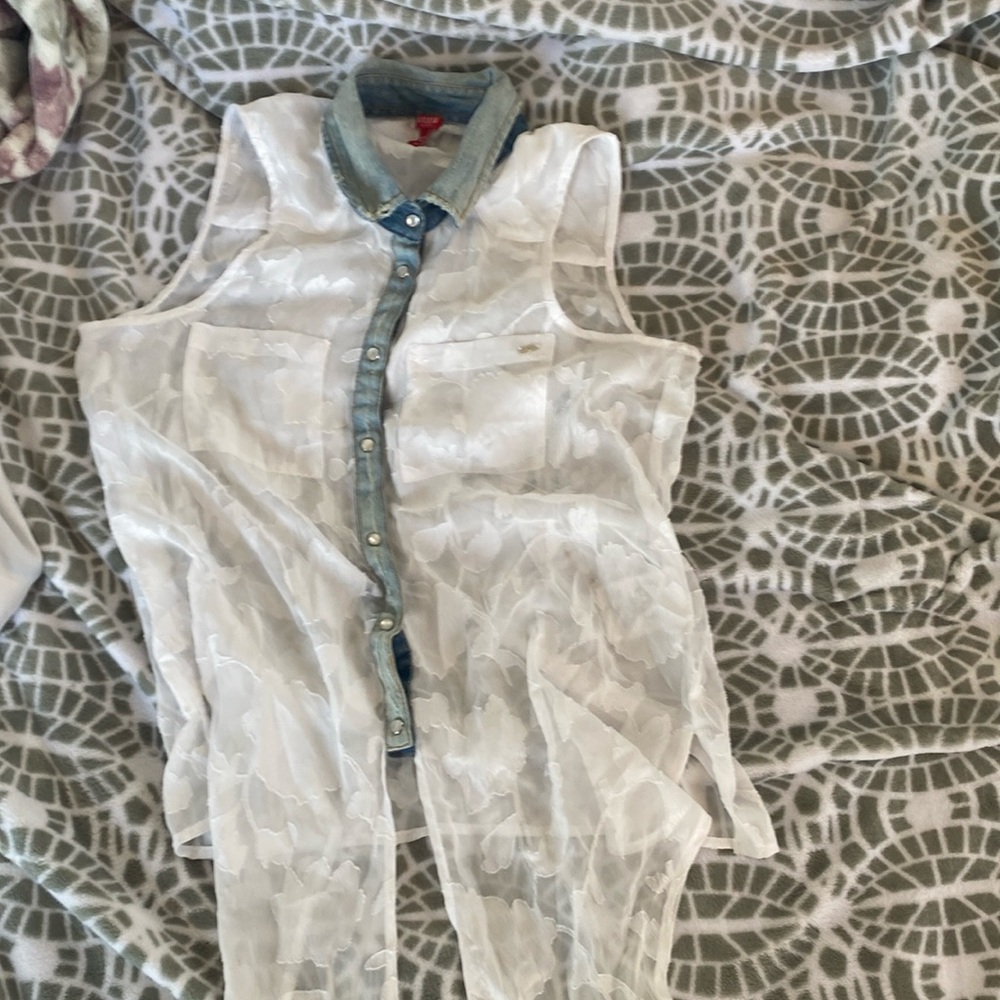 White lace top with denim detailing